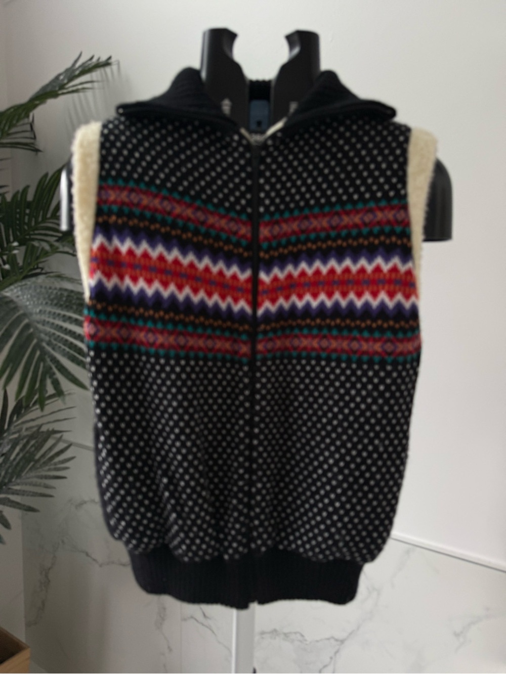 Black Patterned Zip-Up Sweater Vest with Sherpa Trim